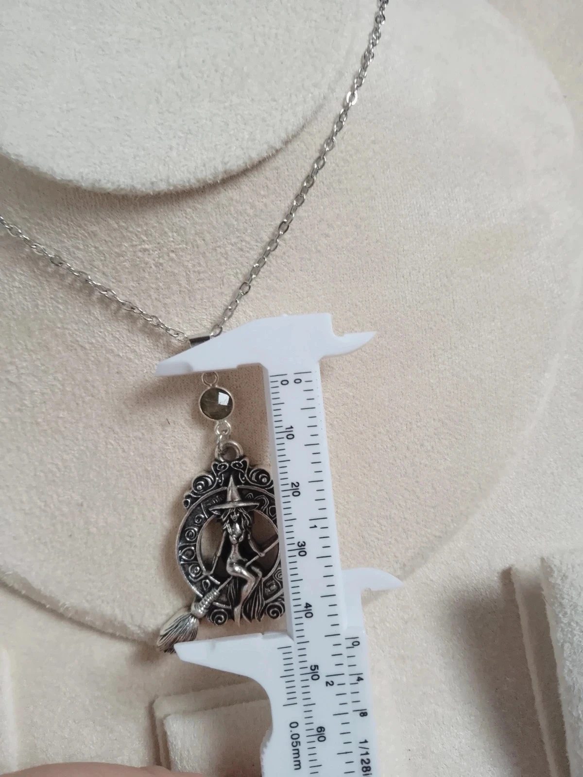 Collar colgante labradorita y bruja plateado – photo 2